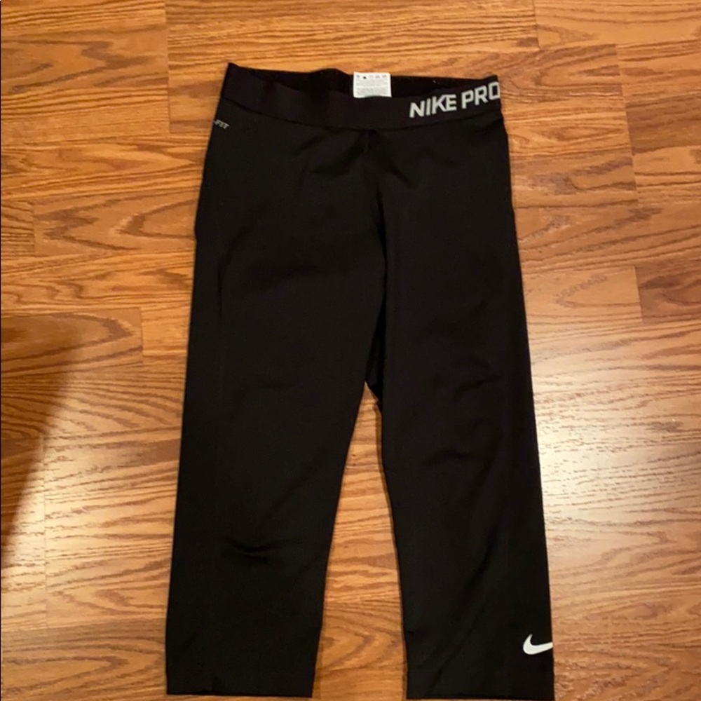 Nike Pro Cropped Leggings